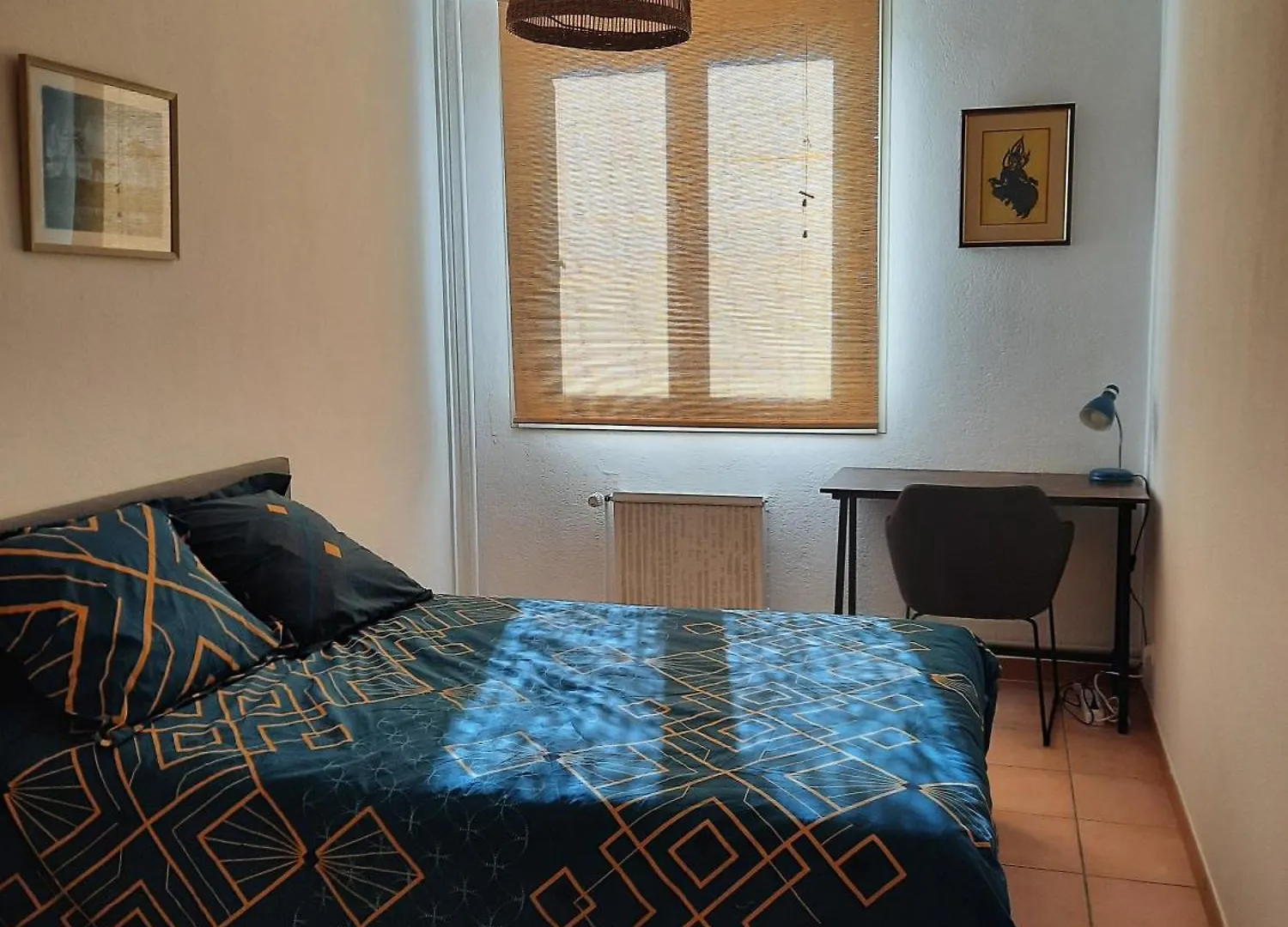 Grande Chambre Lumineuse Chez L'Habitant Aix-en-Provence Homestay